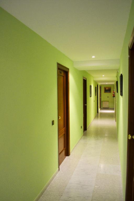 Hostal El Vegano Utiel Ngoại thất bức ảnh
