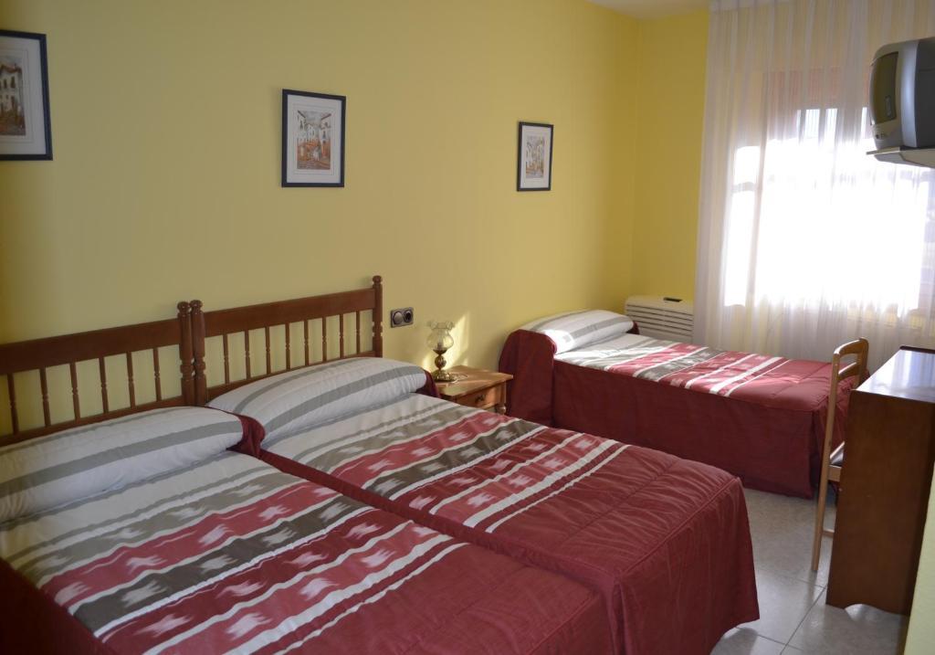 Hostal El Vegano Utiel Ngoại thất bức ảnh